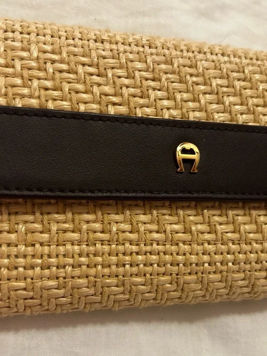 Etienne Aigner Vintage Natural Straw Clutch Wristlet - Picture 4 of 8